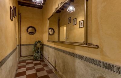 Historic property for sale Murlo, Tuscany, Image 13/49