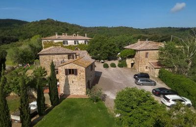 Historic property for sale Murlo, Tuscany, Image 8/49