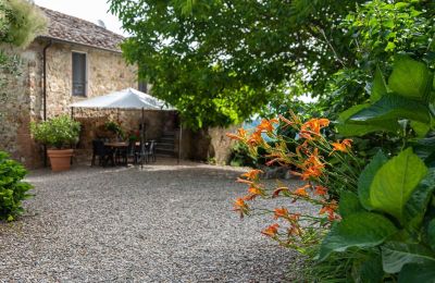 Historic property for sale Murlo, Tuscany, Image 15/49