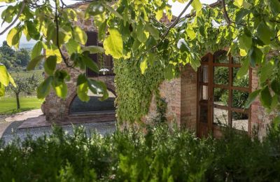 Historic property for sale Murlo, Tuscany, Image 18/49