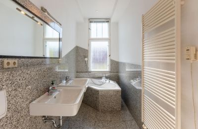 Period Apartment for sale Charlottenburg-Wilmersdorf, Schmargendorf, Berlin, Bathroom