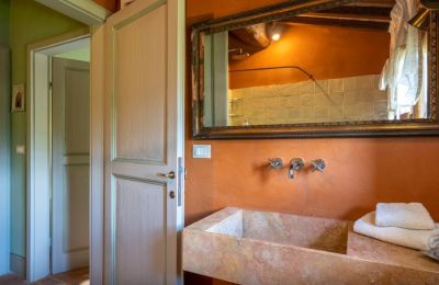 Historic property for sale Arezzo, Tuscany, Image 27/50