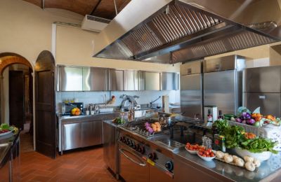 Historic property for sale Arezzo, Tuscany, Image 42/50