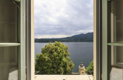 Castle Apartment for sale Orta San Giulio, Piemont, View