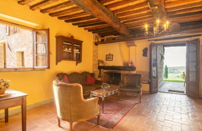 Country home for sale Montalcino, Tuscany, Image 16/26