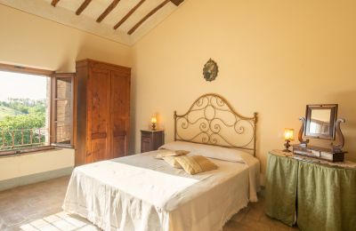 Country home for sale Montalcino, Tuscany, Image 23/26