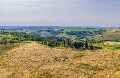 Country home for sale Montalcino, Tuscany, Image 15/26