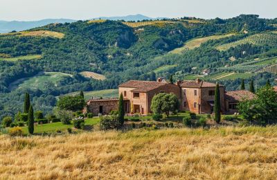 Country home for sale Montalcino, Tuscany, Image 1/26