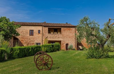 Country home for sale Montalcino, Tuscany, Image 9/26