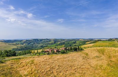Country home for sale Montalcino, Tuscany, Image 13/26