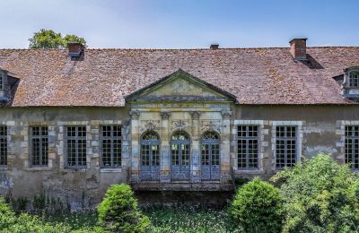 Castle for sale Vitry-le-François, Grand-Est, Back view