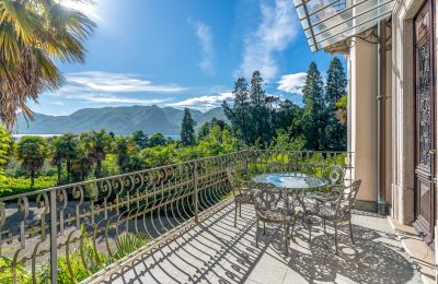 Historic Villa for sale Luino, Lombardy, Image 19/38