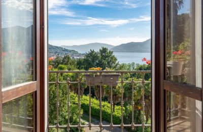 Historic Villa for sale Luino, Lombardy, Image 26/38