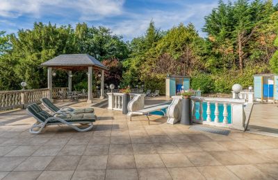Historic Villa for sale Luino, Lombardy, Image 32/38