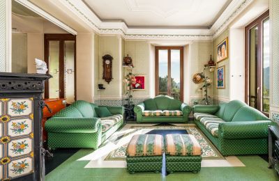Historic Villa for sale Luino, Lombardy, Image 3/38