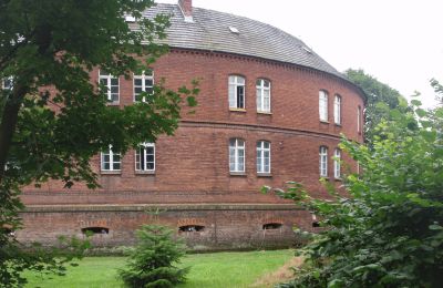 Historic property for sale Kędzierzyn-Koźle, Wyspa 3, Opole Region, Back view