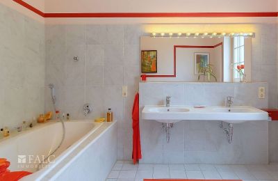 Period mansion for sale Bonn, North Rhine-Westphalia, Badezimmer - KI generiert 