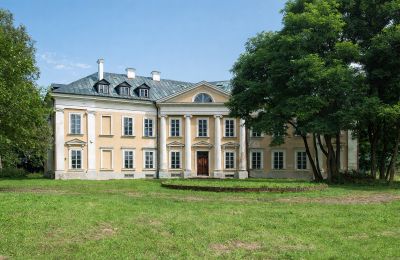 Castle for sale Luberadz, Mazovia, Front view