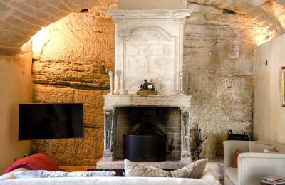 Historic property for sale Uzès, Occitania, Fireplace