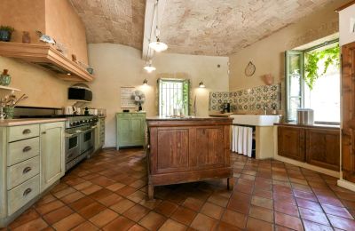 Historic property for sale Uzès, Occitania, Kitchen
