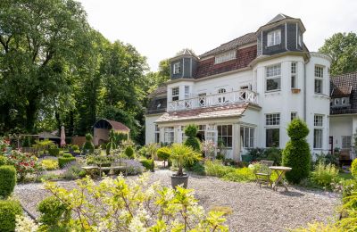 Historic Villa for sale 16775 Stechlin, Am Hirschberg 2, Brandenburg, Garden