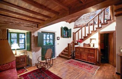 Historic property for sale Gondomar, Galicia, Entrance Hall