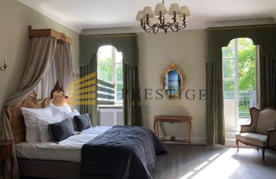 Manor House for sale Ojrzanów, Pałac w Ojrzanowie, Mazovia, Guestroom