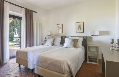 Country property for sale Bucine, Tuscany, Image 18/24