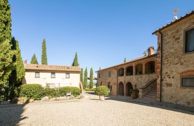 Country property for sale Bucine, Tuscany, Image 5/24