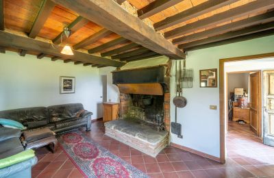 Country home for sale Anghiari, Tuscany, Image 11/38