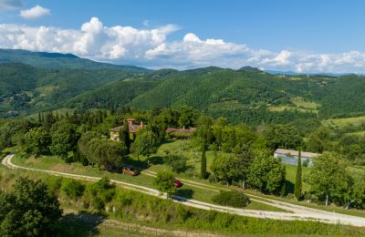 Country home for sale Anghiari, Tuscany, Image 2/38
