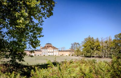Castle for sale Nevers, Burgundy-Franche-Comté, Image 2/18