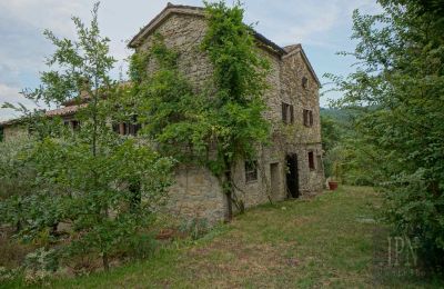 Country home for sale 06010 Monte Santa Maria Tiberina, Umbria, Image 25/50