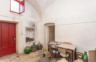 Historic property for sale Francavilla Fontana, Apulia, Image 27/34