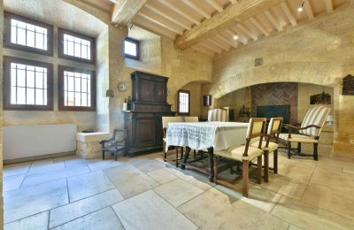 Historic property for sale Uzès, Occitania, Image 3/25