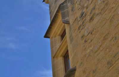 Historic property for sale Uzès, Occitania, Image 21/25