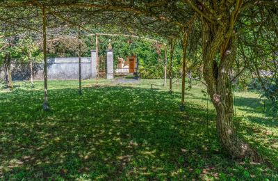 Historic Villa for sale 28040 Lesa, Piemont, Image 22/33