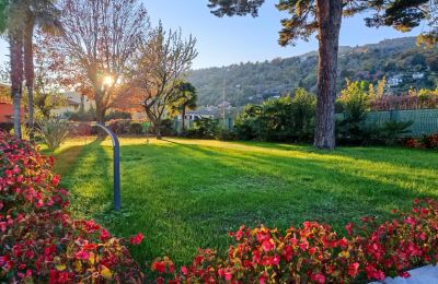 Historic Villa for sale 28040 Lesa, Via Sempione, Piemont, Image 2/32