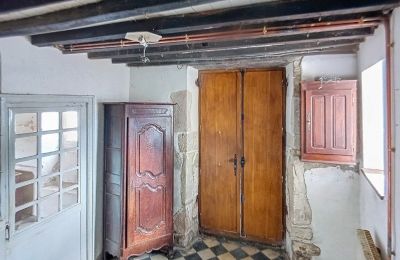 Historic property for sale Lasseube, New Aquitaine, Entrance