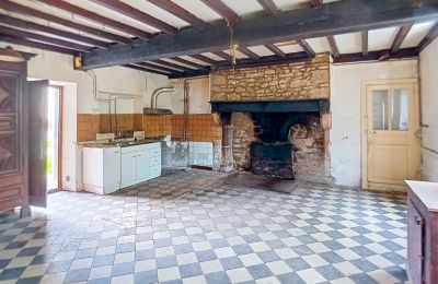 Historic property for sale Lasseube, New Aquitaine, Kitchen