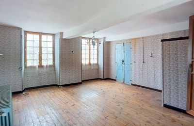 Historic property for sale Lasseube, New Aquitaine, Image 12/16