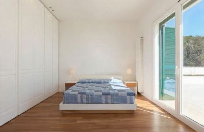 Historic Villa for sale Cipressa, Liguria, Image 30/44