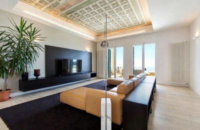 Historic Villa for sale Cipressa, Liguria, Image 23/44