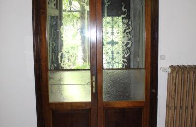 Historic Villa for sale Faido, Ticino, doppia porta ingresso (storico)