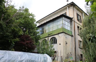 Historic Villa for sale Faido, Ticino, Vista estrna cucina veranda