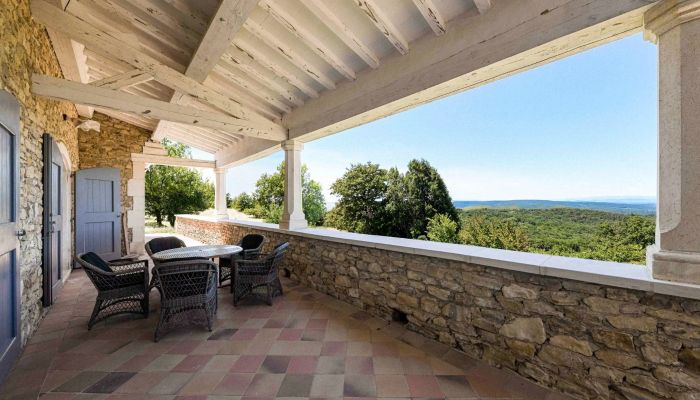 Historic property for sale Uzès, Occitania,  France