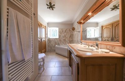 Historic property for sale Uzès, Occitania, Bathroom