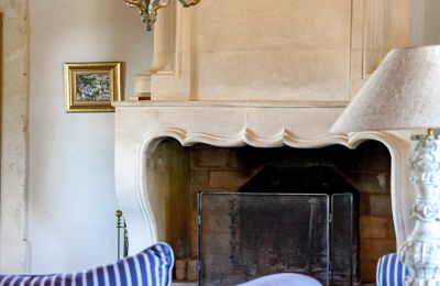Historic property for sale Uzès, Occitania, Fireplace