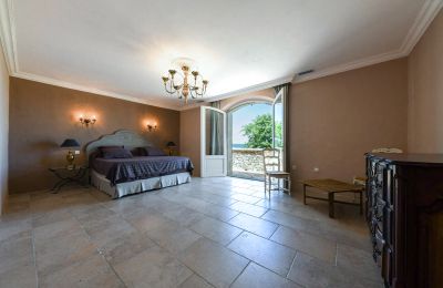 Historic property for sale Uzès, Occitania, Bedroom
