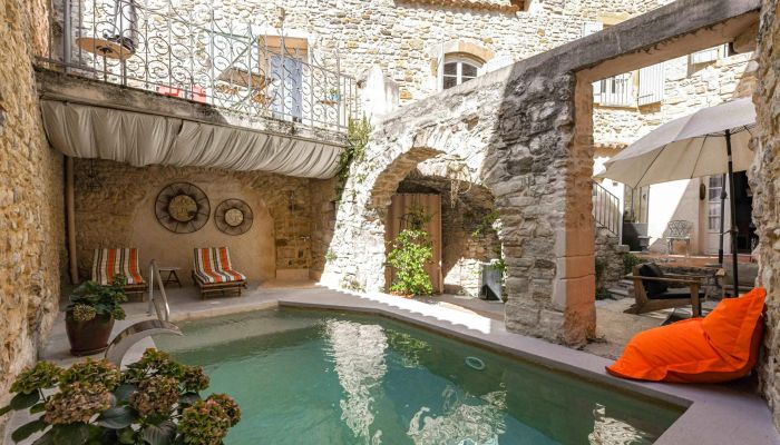 Historic property for sale Uzès, Occitania,  France